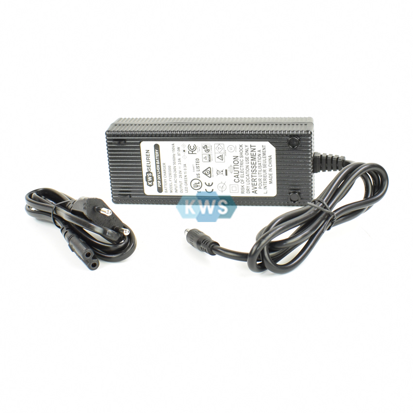 Acculader E-Motion 24V C1, C2 DC