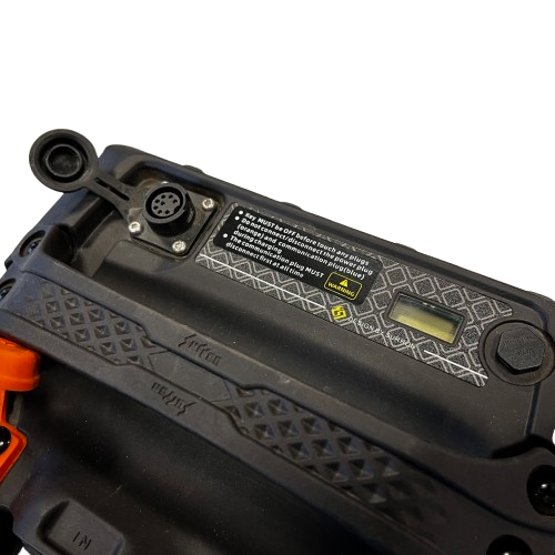 Surron Ultra Bee 74V accu revisie.png